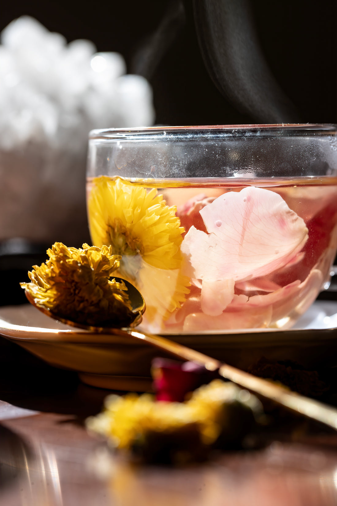 Unlocking the Health Benefits of Chrysanthemum Tea: A Journey from China's Farms to Your Tea Cup