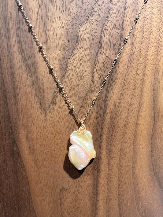 Baroque Pearl Pendant